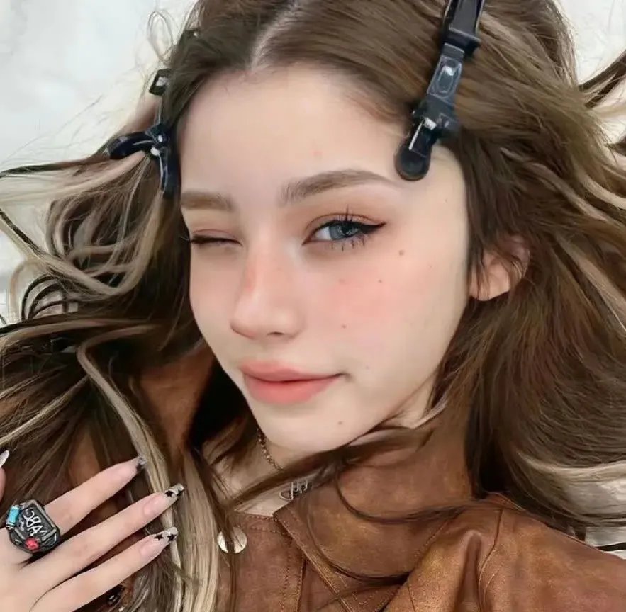 情谜艾曼纽